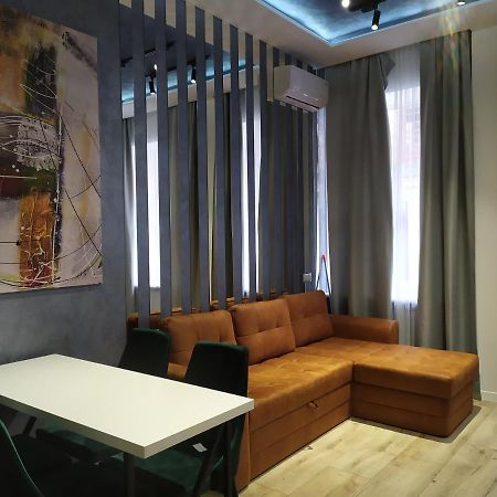 Апартамент З Дизайнерським Ремонтом Lviv Buitenkant foto